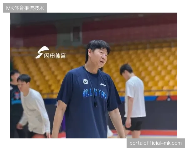 多名主力出走后辽宁男篮进入重建阵痛期,季后赛首轮遭遇山东高速成艰难挑战 多名主力出走后辽宁男篮进入重建阵痛期,季后赛首轮遭遇山东高速成艰难挑战